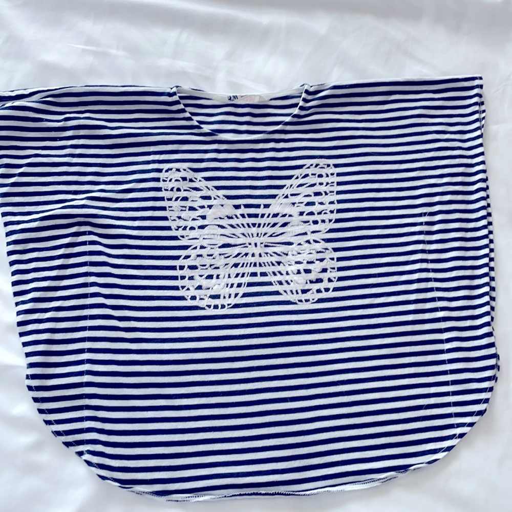 H&M butterfly shirt girls size 6-8